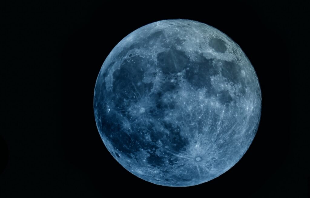 BLUEMOON PICTURE